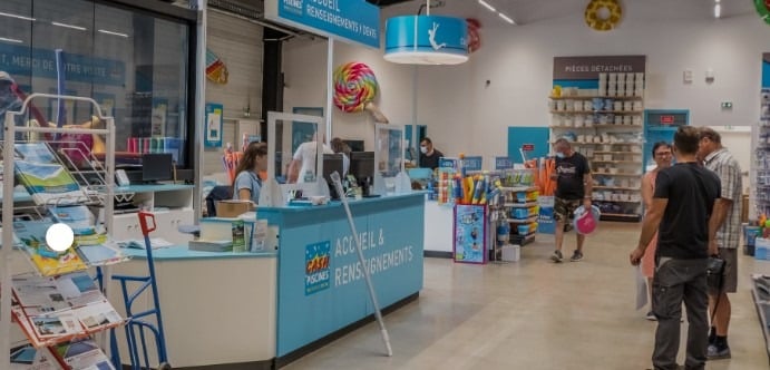 Intérieur magasin Cash Piscine