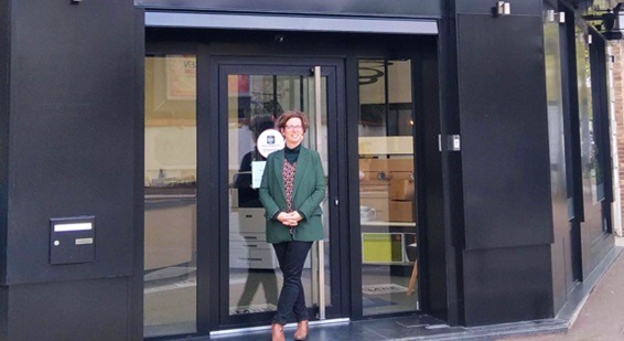 Élodie Lemaire, franchisée Mail Boxes Etc à Perreux-sur-Marne