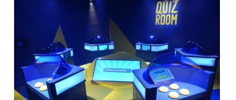 Un duo de franchisés à la tête d’une salle de jeux Quiz Room