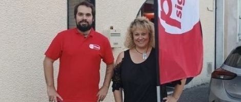 Après 23 ans dans la communication visuelle, elle ouvre son agence Pano Sign’Service