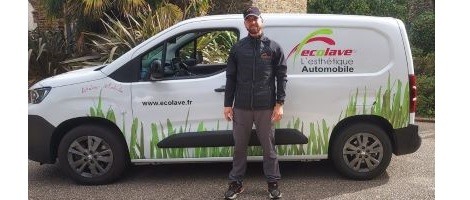 Florian Munoz rejoint la franchise Ecolave à Poitiers