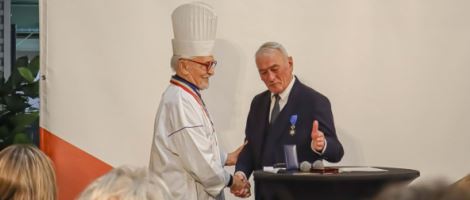 Yves Thuriès : Élévation au grade d&rsquo;Officier de l&rsquo;Ordre National du Mérite et expansion gourmande