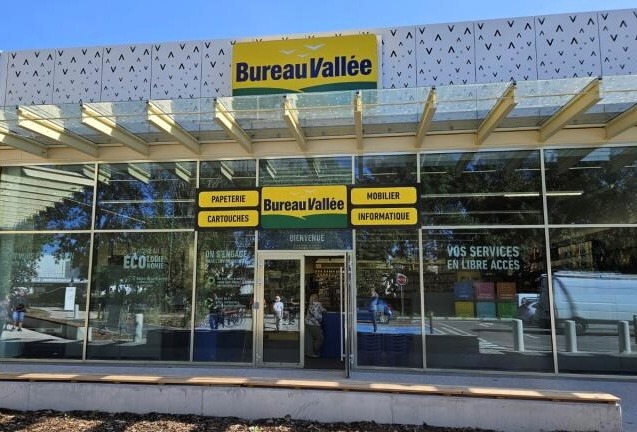 Façade magasin Bureau Vallée