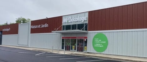 Mr. Bricolage : 2 ouvertures et une transformation de magasin