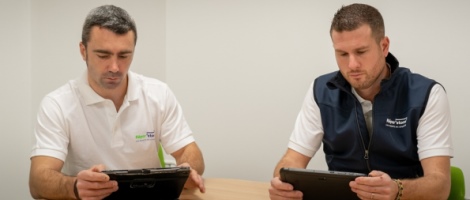 Répar&rsquo;stores : une formation pour maîtriser la réparation des portes de garage sectionnelles