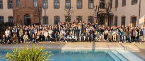 Cash Piscines célèbre 25 ans de succès et accélère son développement