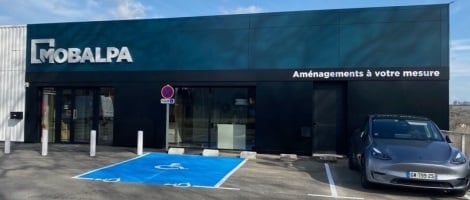 Après 20 ans d’expérience chez Mobalpa, Sébastien Baurens ouvre son propre magasin