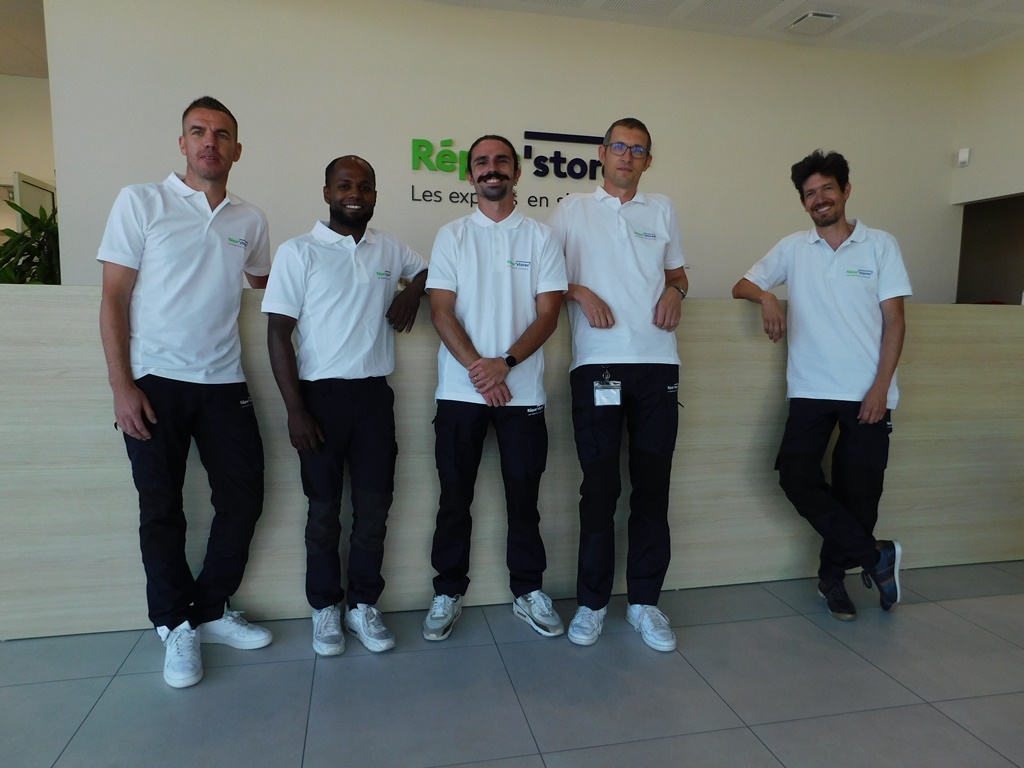 Olivier Taverne, Sathvigan Manickavasagan, Kyllian Vambert, Gabriel Heloin et Matthieu Bourlier