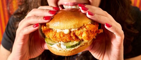 Popeyes accélère son expansion en France avec une première implantation à Marseille