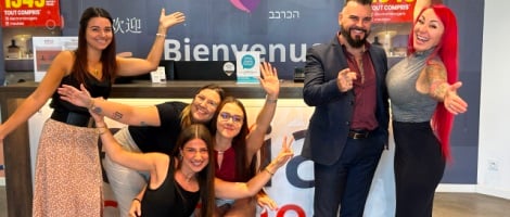 Un couple passionné insuffle une nouvelle vie au magasin Envia Cuisines de Fréjus