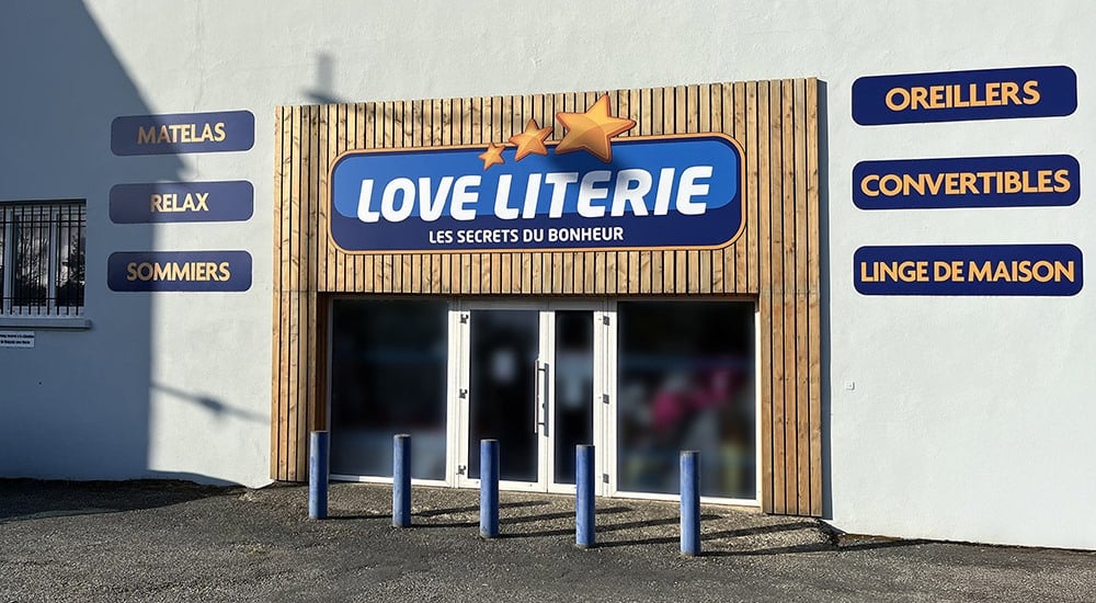 Devanture magasin Love Literie