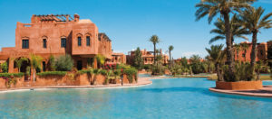 Piscine collective Desjoyaux