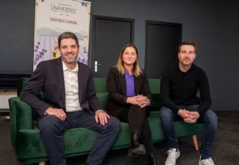 Lionel Strasbach (directeur délégué La Compagnie des Lavandières), Lénaïc Le Gall (directrice des opérations) et Benoît Been (multi-franchisé)