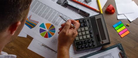 Comment évaluer la solidité d&rsquo;un réseau de franchise avant de s&rsquo;engager ?