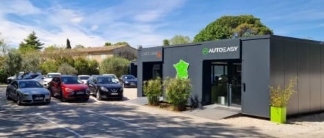 AutoEasy accueille de nouveaux franchisés à Marignane, Vendôme, Dunkerque et Besançon