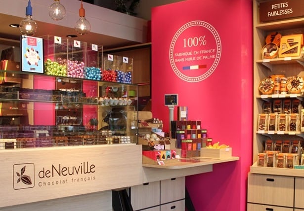 Intérieur boutique de Neuville