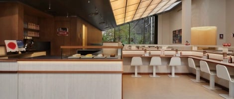 Matsuri ouvre à Bruxelles : kaiten sushi et karaoké réunis dans un concept inédit