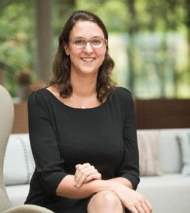 Laure Bayet, Responsable du Développement RH Mobalpa