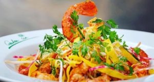 Salade Thaï, Poulet ou Gambas - Garden Ice Café