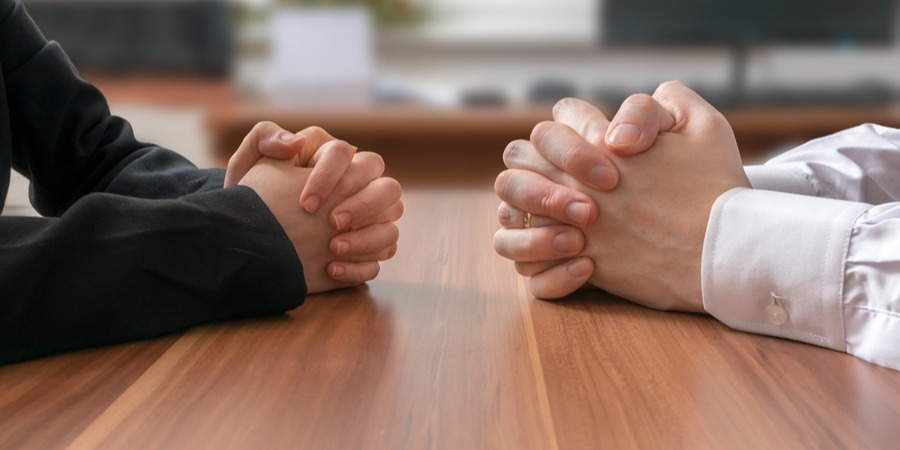 Comment négocier les clauses d’un contrat de franchise ?