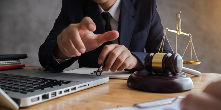 Les avantages et inconvénients du statut de la SARL en franchise