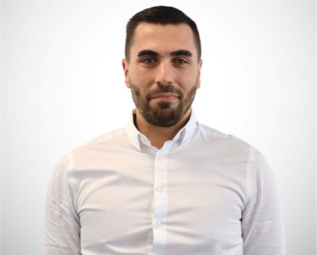 Hugo Mazurkewicz, franchisé Avenir Rénovations à Compiègne
