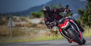 Motard, Motoblouz 