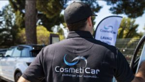 Reconversion professionnelle avec la franchise Cosméticar 